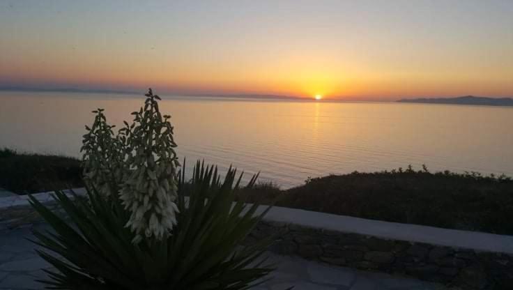 Syros Apartments Suites Chryssonisos Kini Luaran gambar